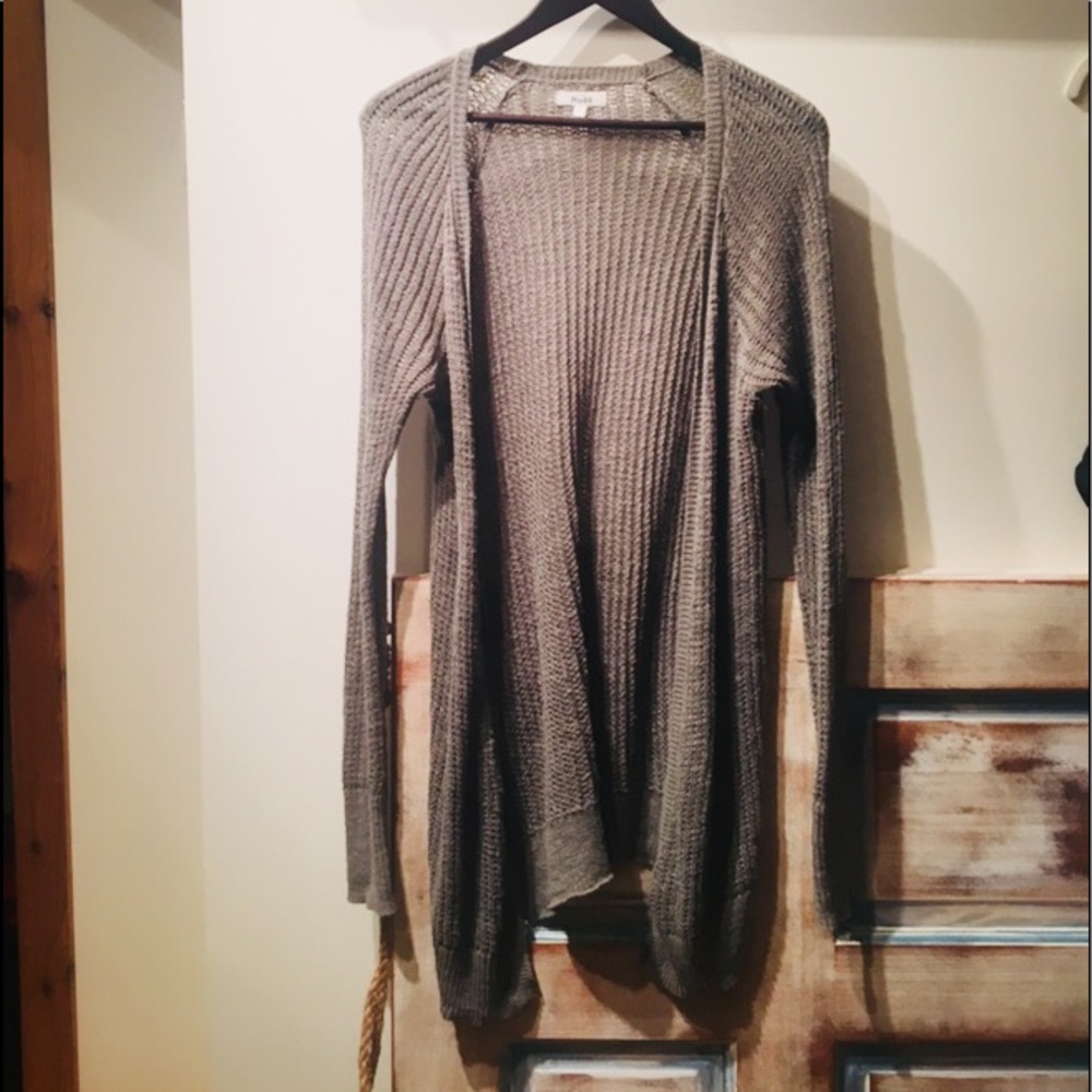 Cardigan sweater